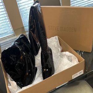 steve madden viktory black patent boots, size 6